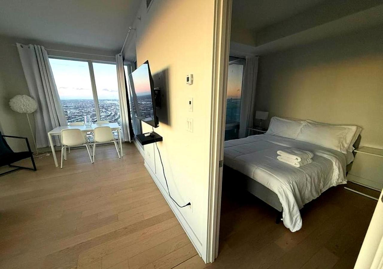 Spectacular Skyline Views - Downtown Montreal - Luxury Condo & Penthouse 외부 사진